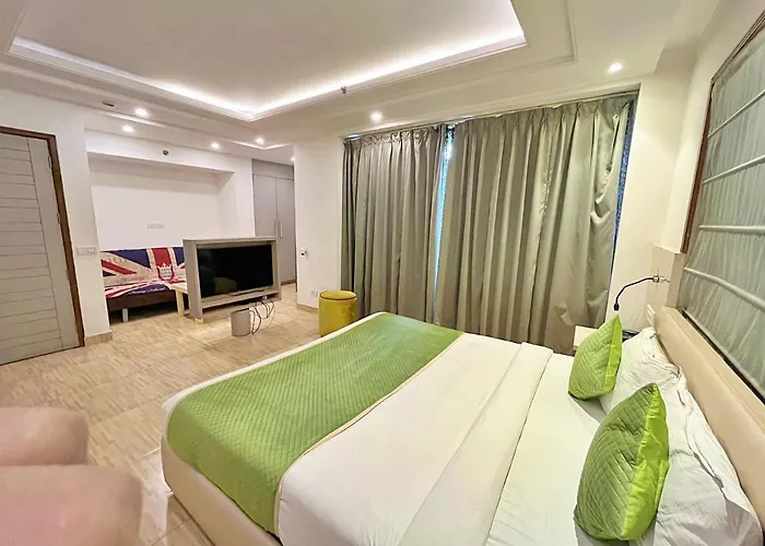Red Rose Homestay - Rooms With Kitchenette