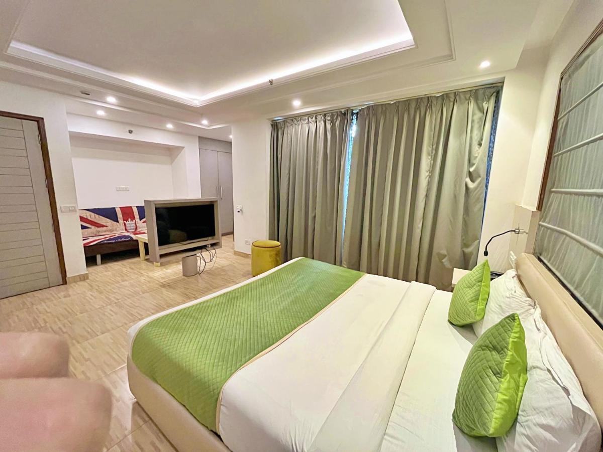 Red Rose - With Kitchenette New Delhi