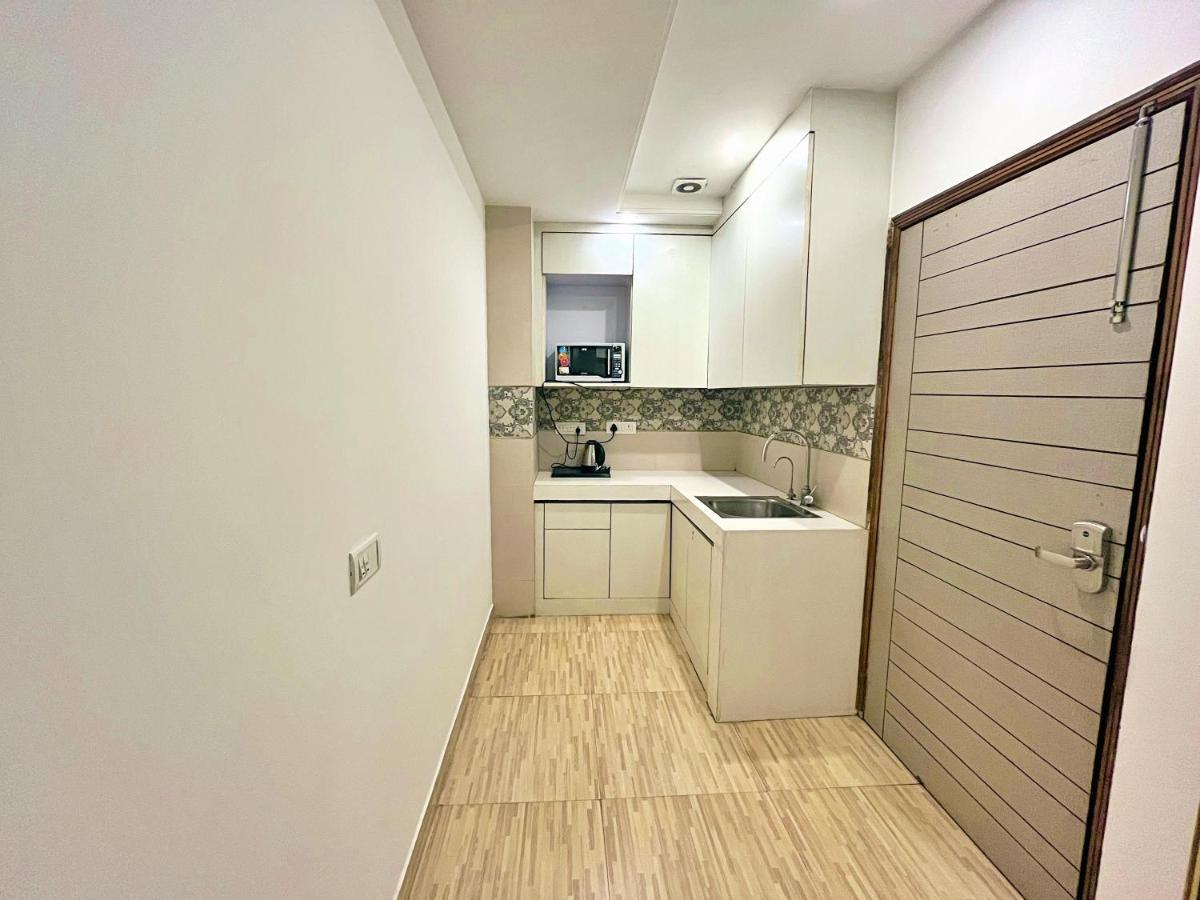 Red Rose - With Kitchenette Homestay